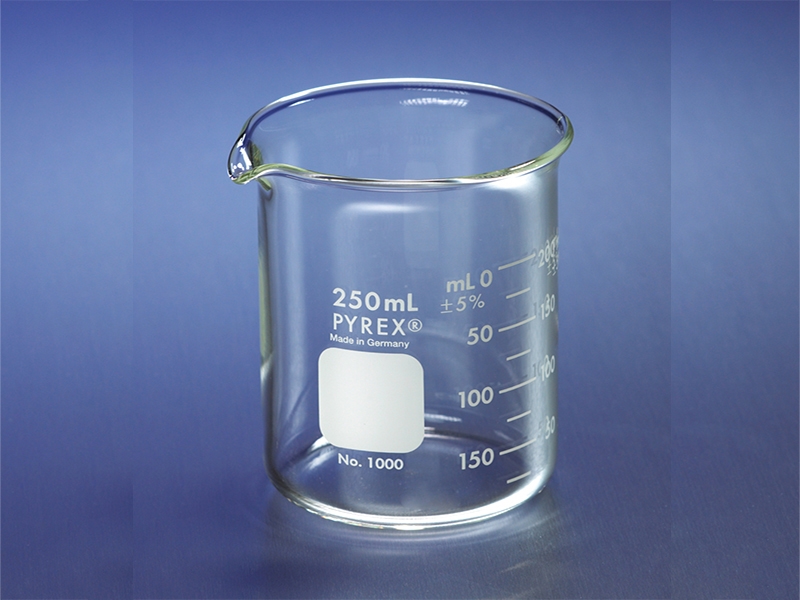 PYREX® Low Form Graduated Griffin Beakers